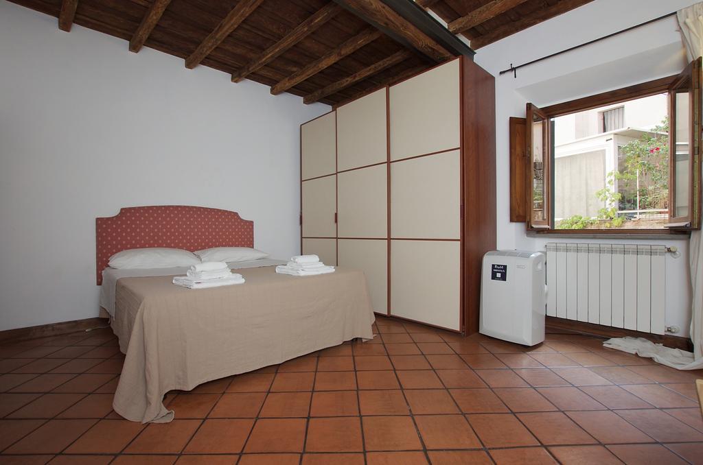 Vacanze Romane Centro Storico Trastevere Rome Room photo